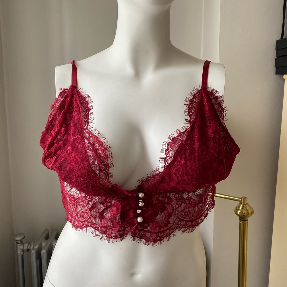 BEAUTIFUL RED LACE BRALETTE BRA TOP WITH FAUX PEARL BUTTONS